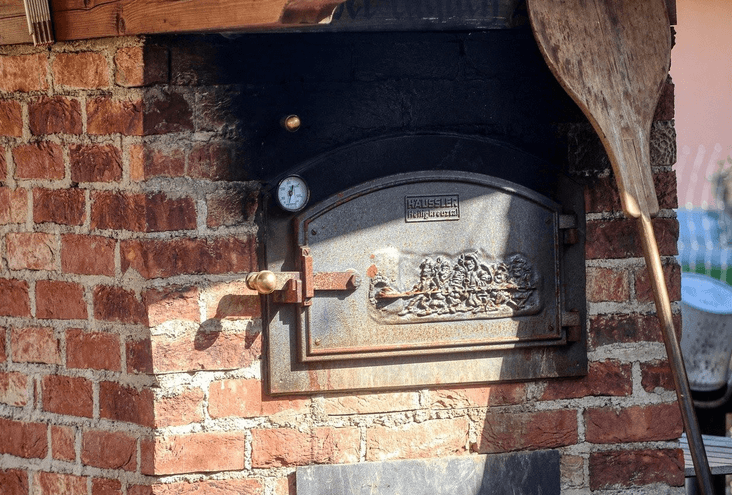materiale refractare pentru construirea cuptoarelor pe lemne